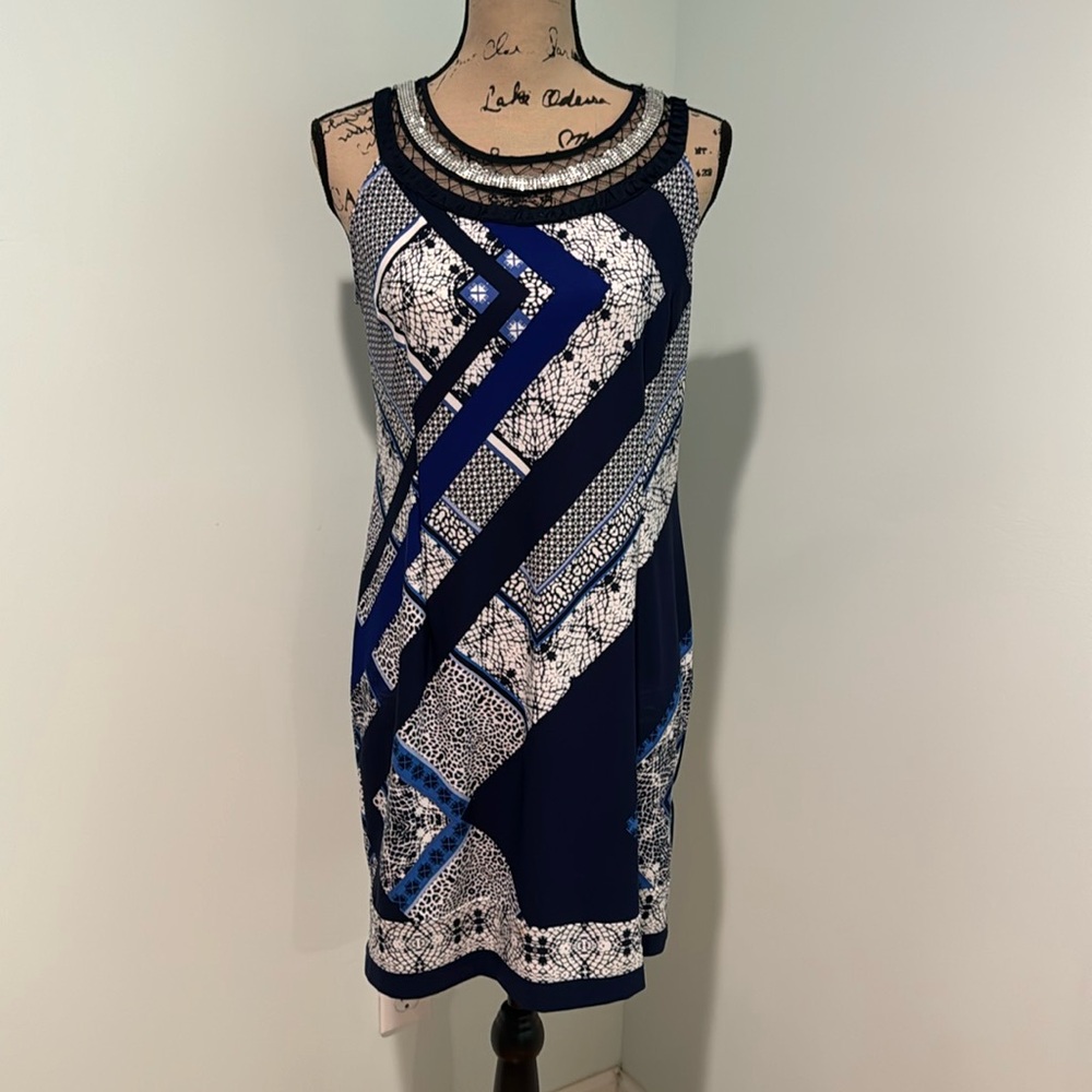 Established 1962 dress size 6P